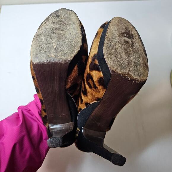 Stuart Weitzman Pony Style Ultra High heel 5.5M‎ Calfskin heels. Open toes. NY - Picture 2 of 15